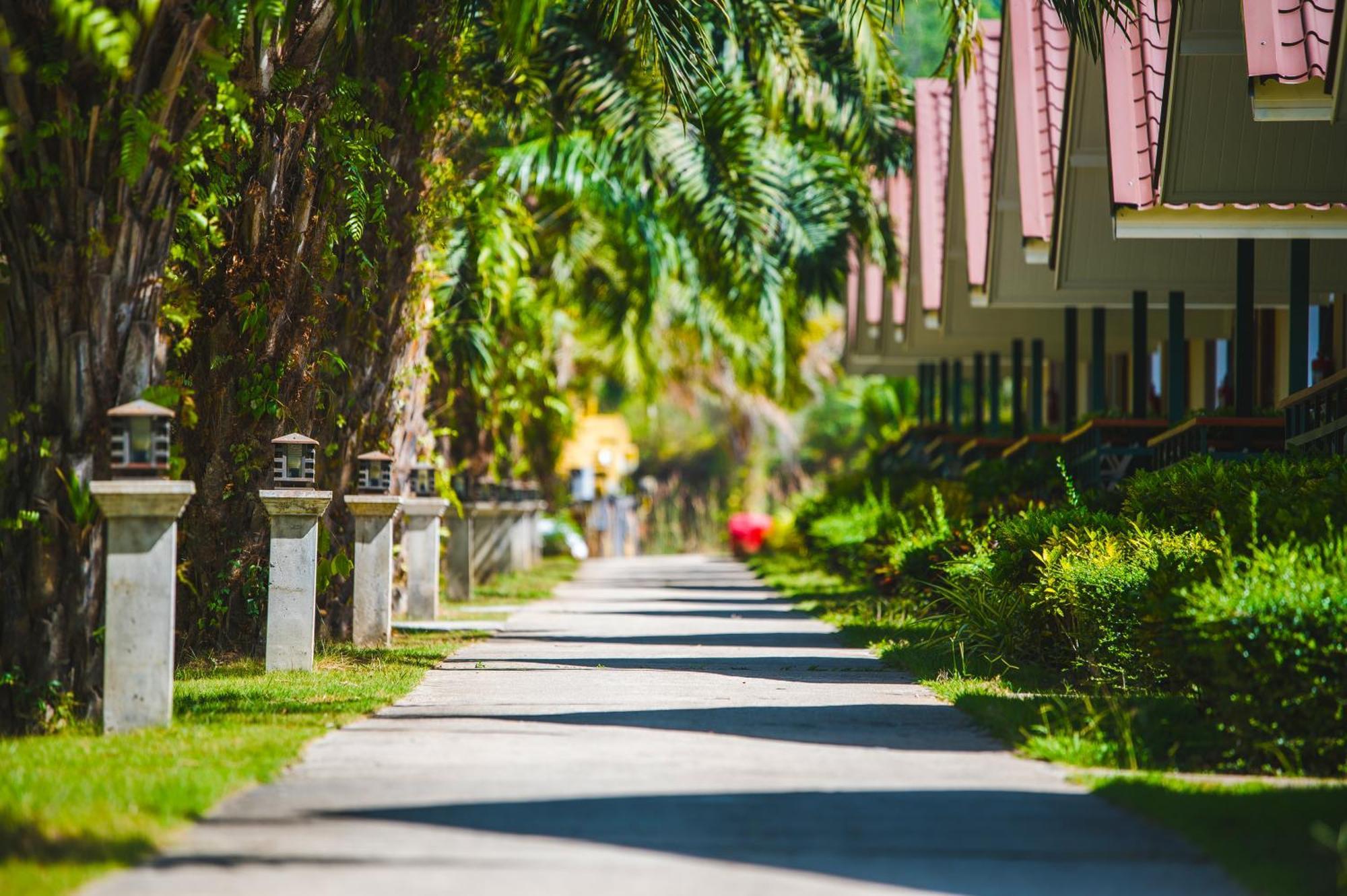 Katathong Golf Resort & Spa Пхангнга Экстерьер фото